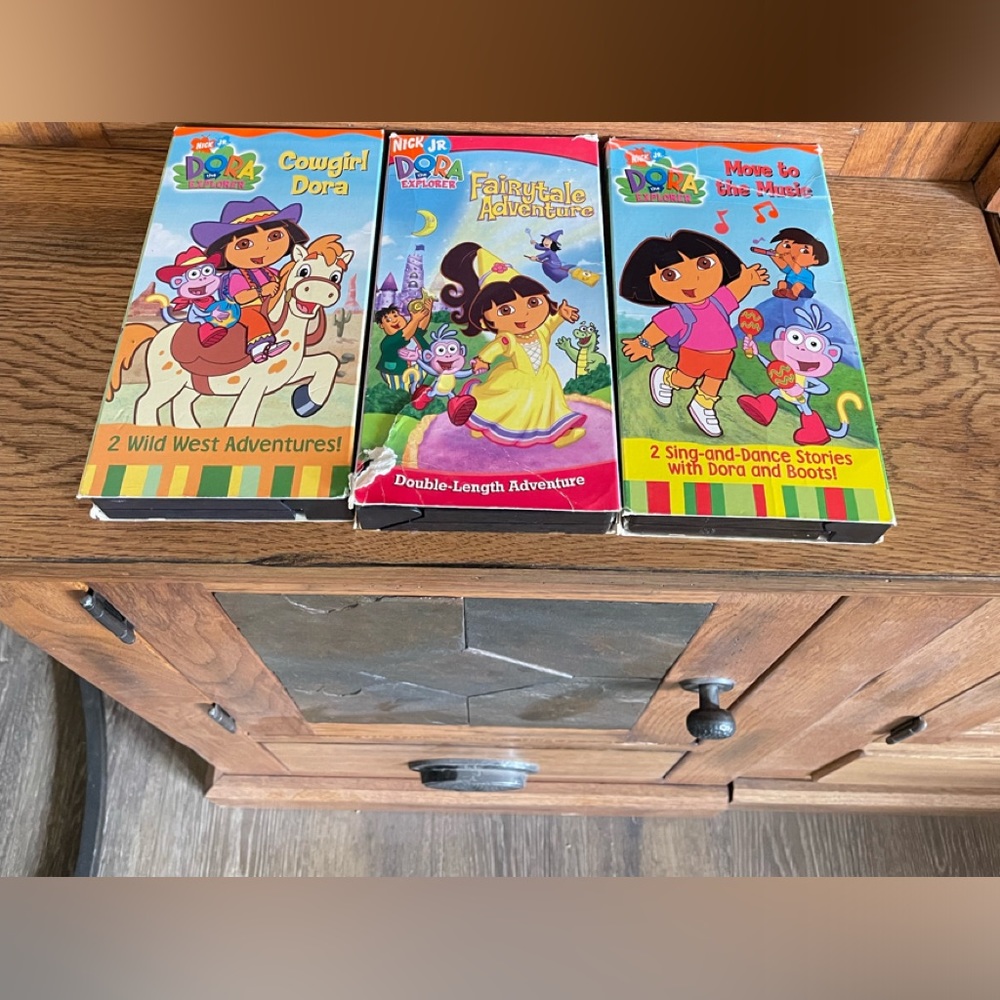 3 Dora VCR movies
